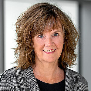 Prof. Dr. Christine Falkenreck | Hof University of Applies Sciences Prof. Dr. Christine Falkenreck | Hof University of Applies Sciences