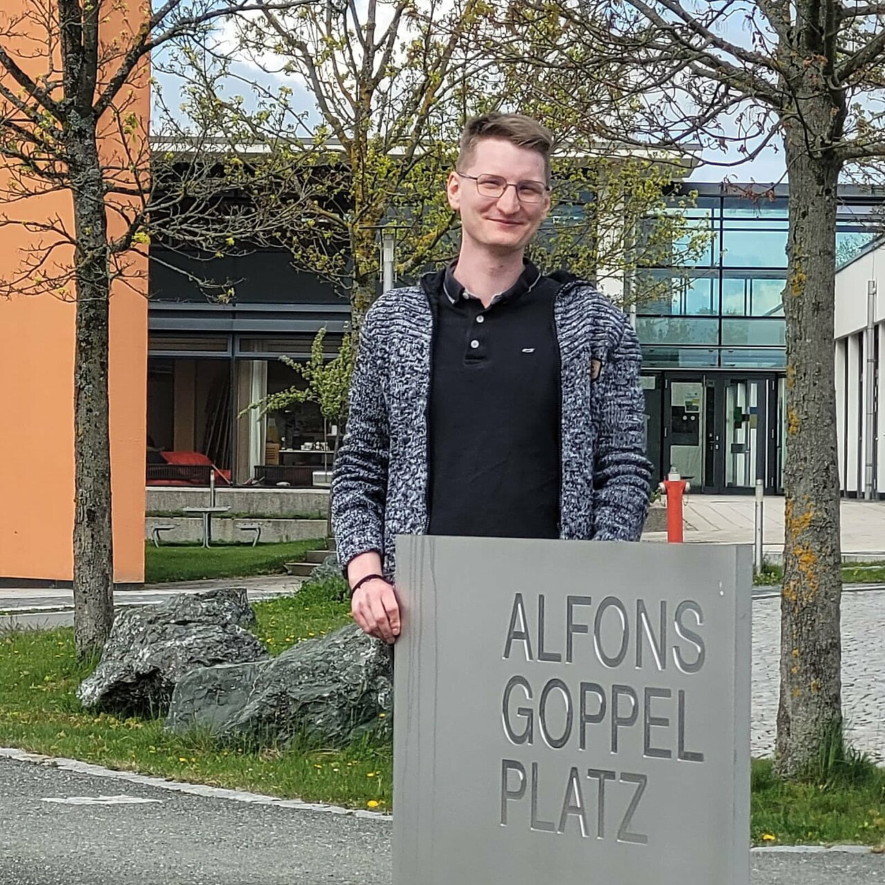 David auf dem Campus der Hochschule Hof