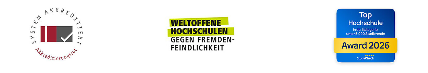Banner mit den Logos für die systemakkreditierte Hochschule, weltoffene Hochschule und Auszeichnung von studycheck