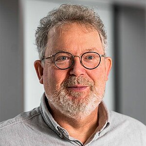 Prof. Dr. Peter Stöhr | Hof University of Applies Sciences Prof. Dr. Peter Stöhr | Hof University of Applies Sciences