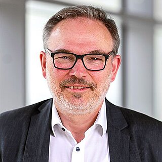 Prof. Günter Müller-Czygan