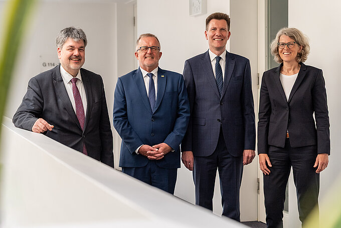 Hochschulleitung mit allen Mitgliedern im Jahr 2026