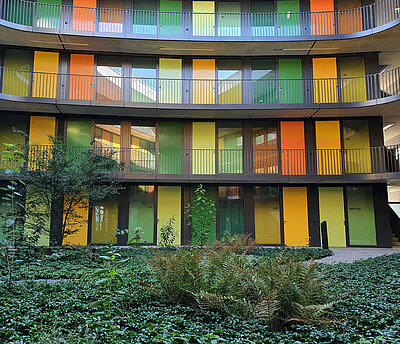 Innenhof des Studentenwohnheims am Eichelberg