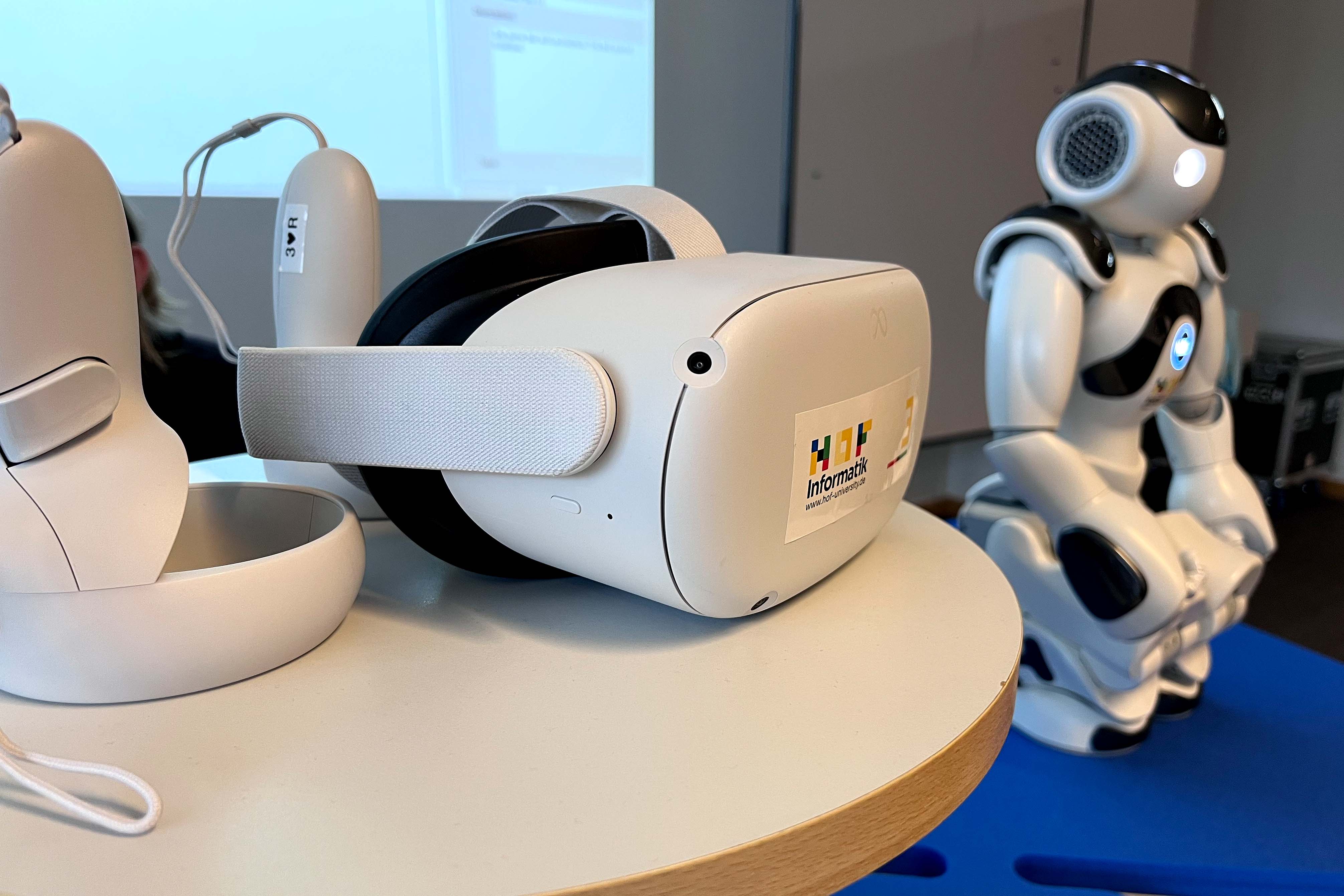 VR-Brille am Kinderuni-Forschertag