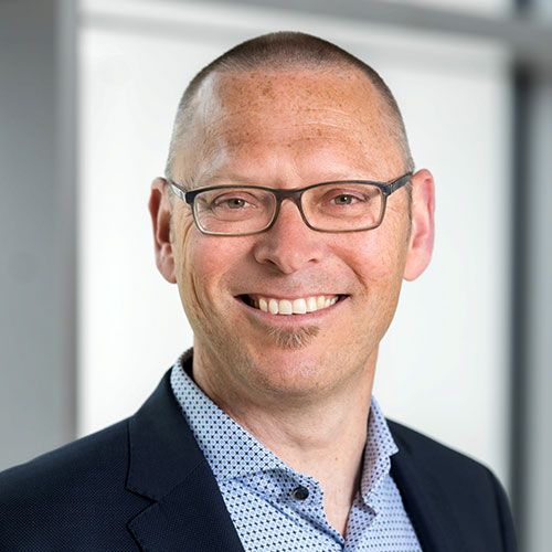 Prof. Dr. Oliver Mauroner
